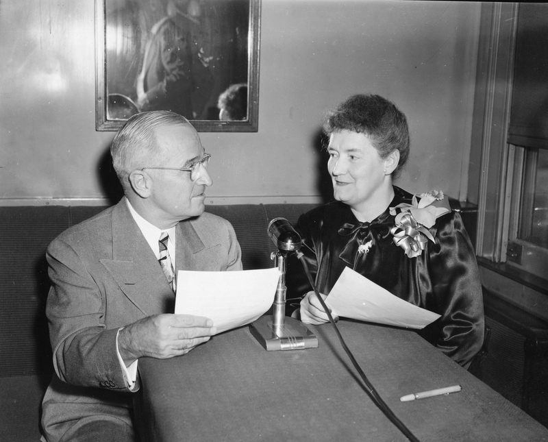 President Truman and India Edwards Aboard the Whistlestop Train | Harry ...