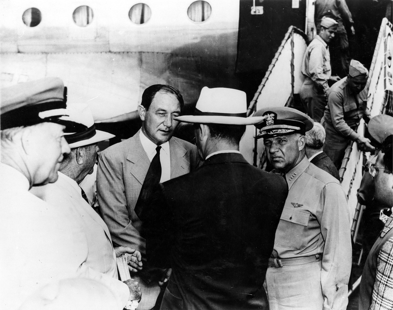 Edwin Pauley With Military Men At Airplane 