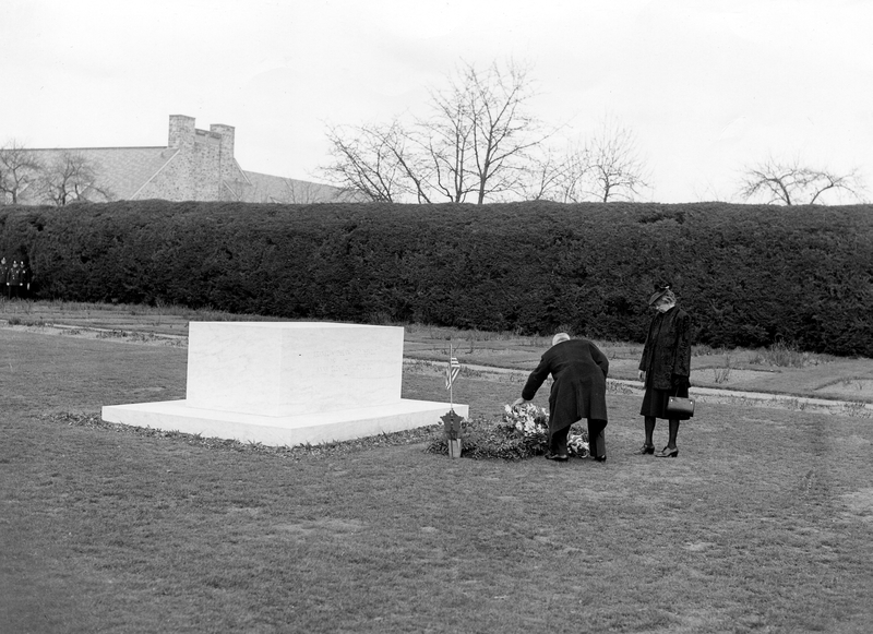 President Truman and Eleanor Roosevelt at former President Roosevelt's ...