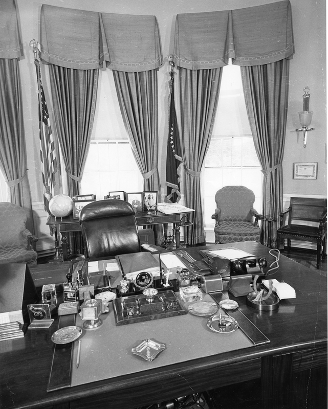 harry truman desk