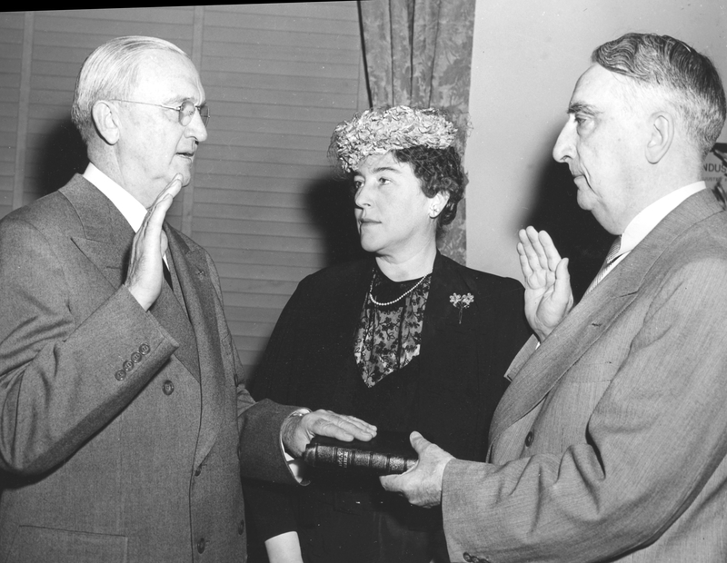 Thomas B. McCabe Sworn In As Chairman Of The Federal Reserve System ...