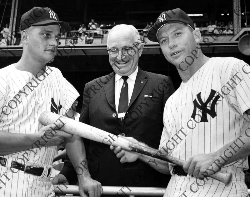 Roger Maris, former President Truman, and Mickey Mantle chat before the  game